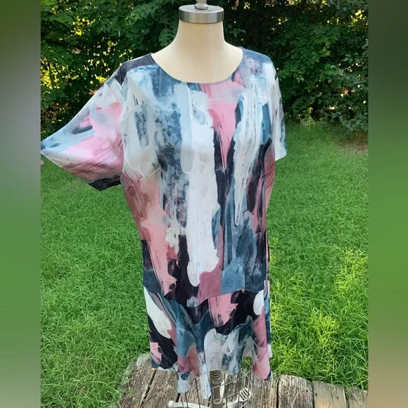 Paint Streak Artistic Dress - Picture 3 of 16